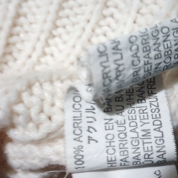 ZARA medium Chic Cream Cable Knit Sweater - Picture 3 of 4